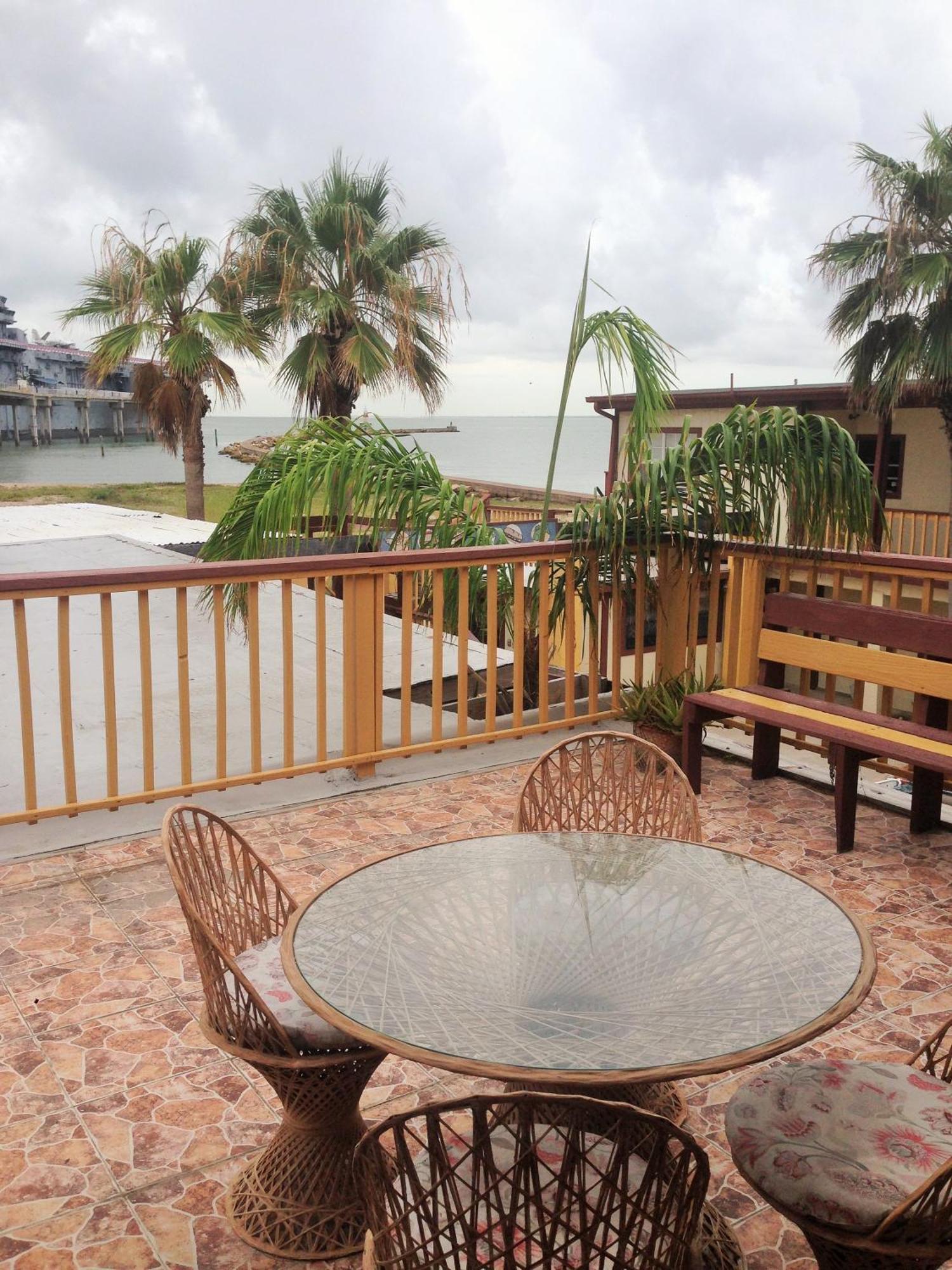 Capri Beach Hotel คอร์ปัสคริสตี ภายนอก รูปภาพ